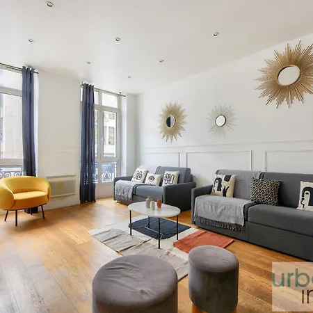 Urbanflat 34 - Beautiful 3 Bedrooms Louvre Apartment *